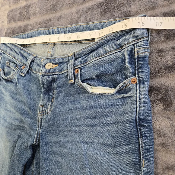 Old Navy Classic Blue Distressed Women's Jeans Size 10 - Picture 4 of 6